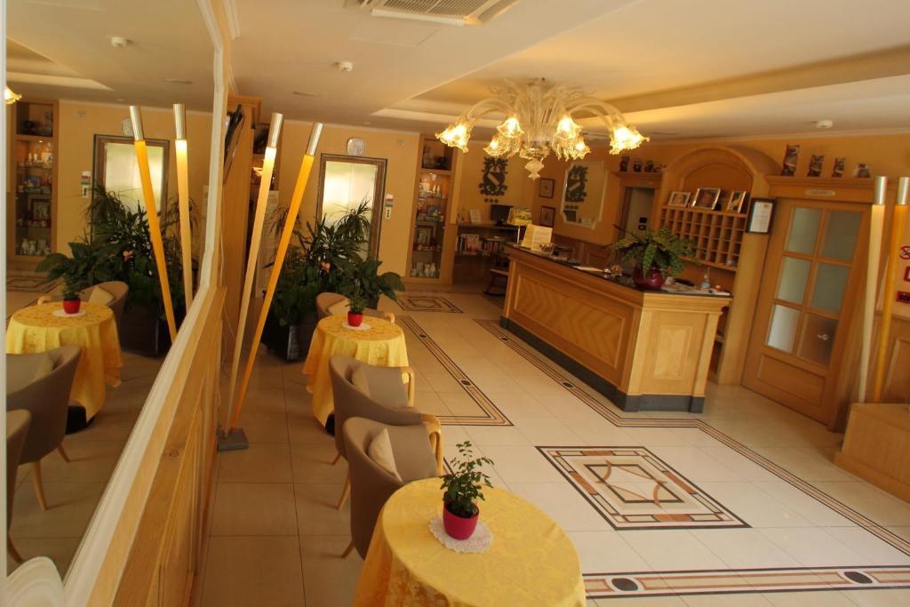 Hotel Fioroni Bellagio Buitenkant foto