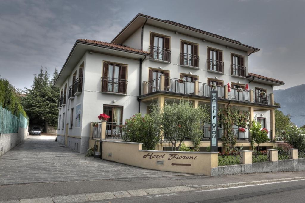 Hotel Fioroni Bellagio Buitenkant foto